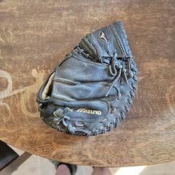 Youth Left Hand Catchers Mitt