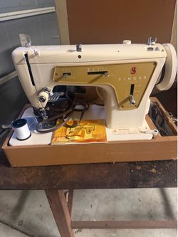 Sewing machine with peddle