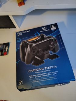PS4 Controller Charging Station - NEW (Open Box)
