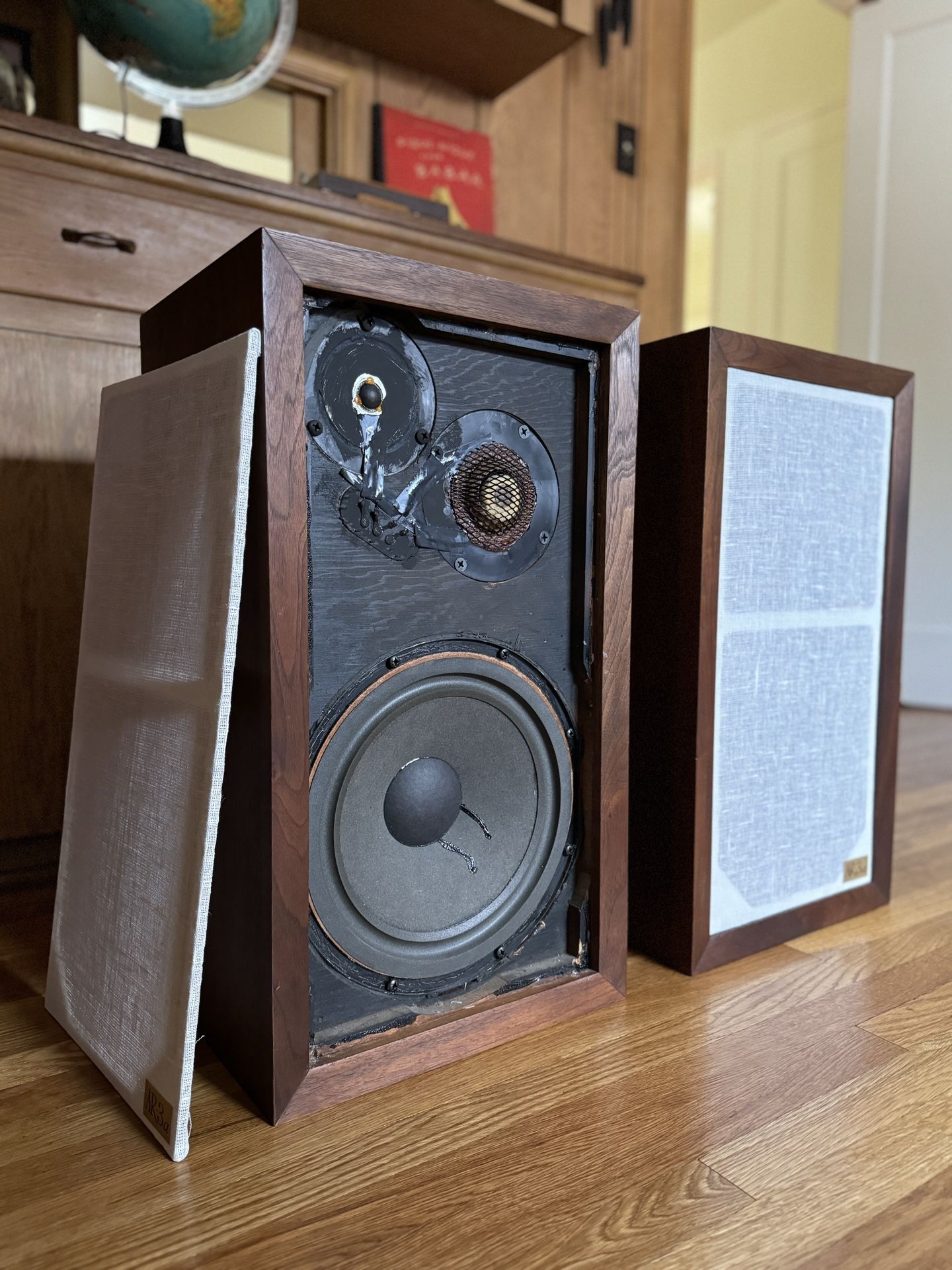 AR3a Vintage Speakers - Very Nice Acoustic Research