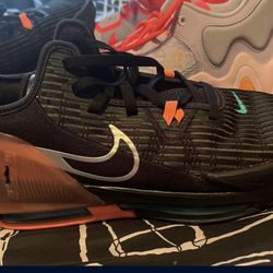 Men’s Nike Shoe Bundle (size 12)
