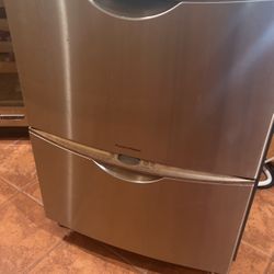 Fisher:Paykel Dish Drawer