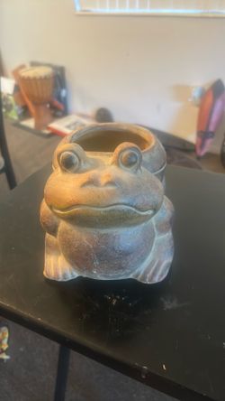 Ceramic Frog Planter