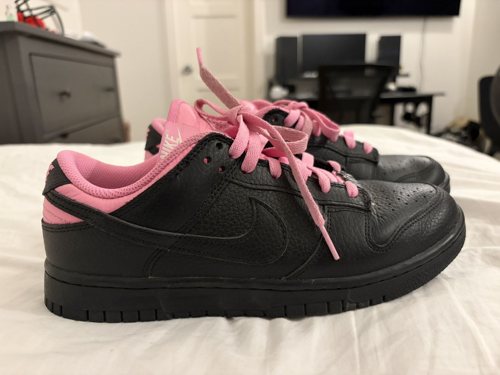 Custom black and pink airforces,All Products : American Fashion Style Bags On Sale