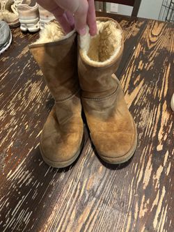 UGG Boots - Short Length