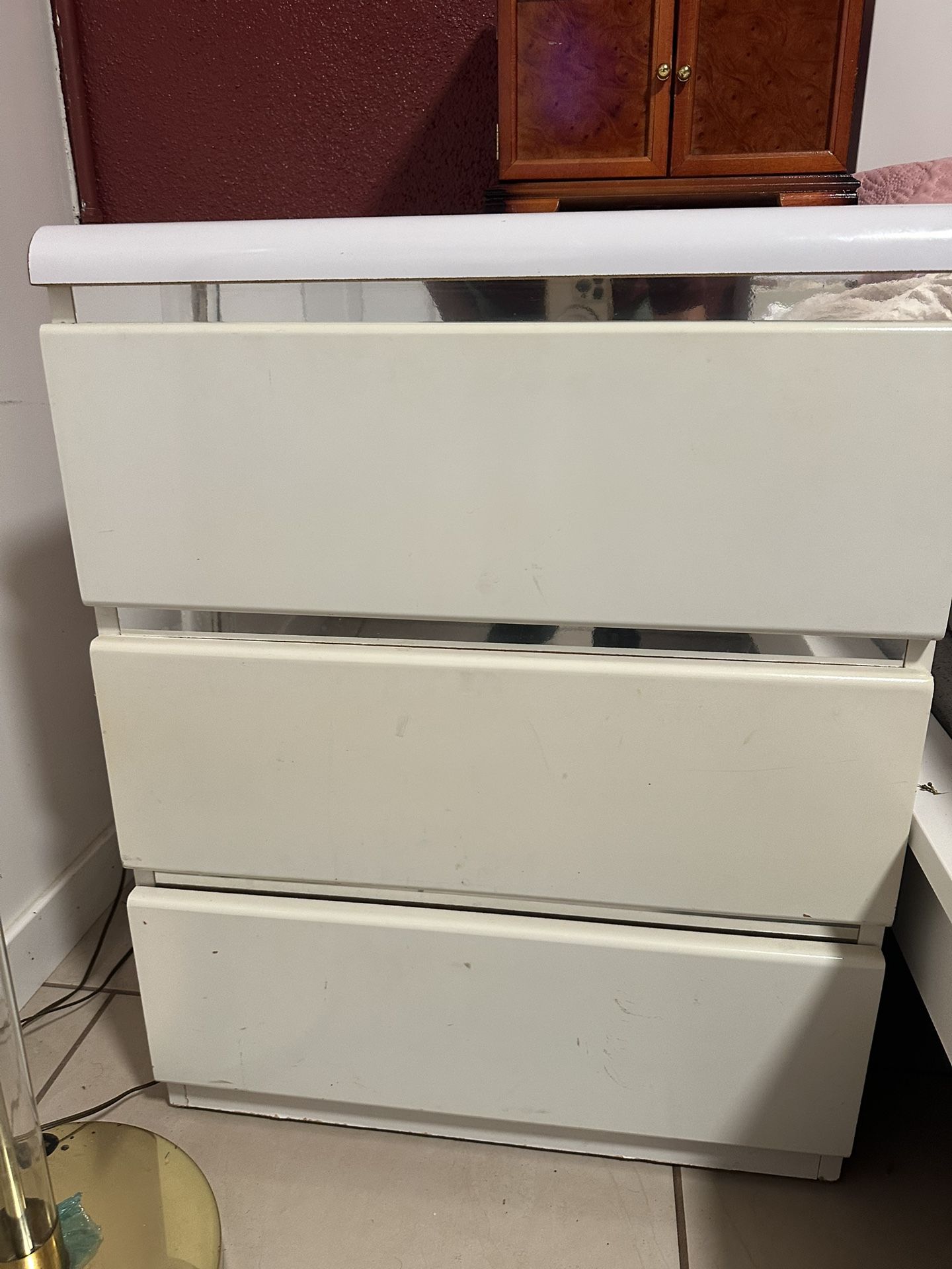 Two Night Stands and Dresser