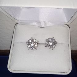 Beautiful Snowflake Round/ Baguette Cz Earrings Plated Silver. Cash