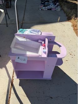Baby doll station