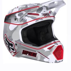Supreme Dmx Fox Racing Helmet, Gloves, And Vest