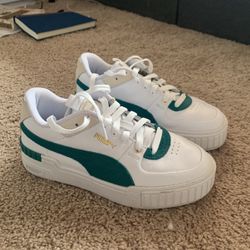 Puma Cali sport sneakers Barely Worn