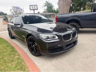 BMW 750i