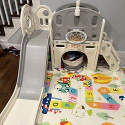 Indoor/outdoor Toddler Slide