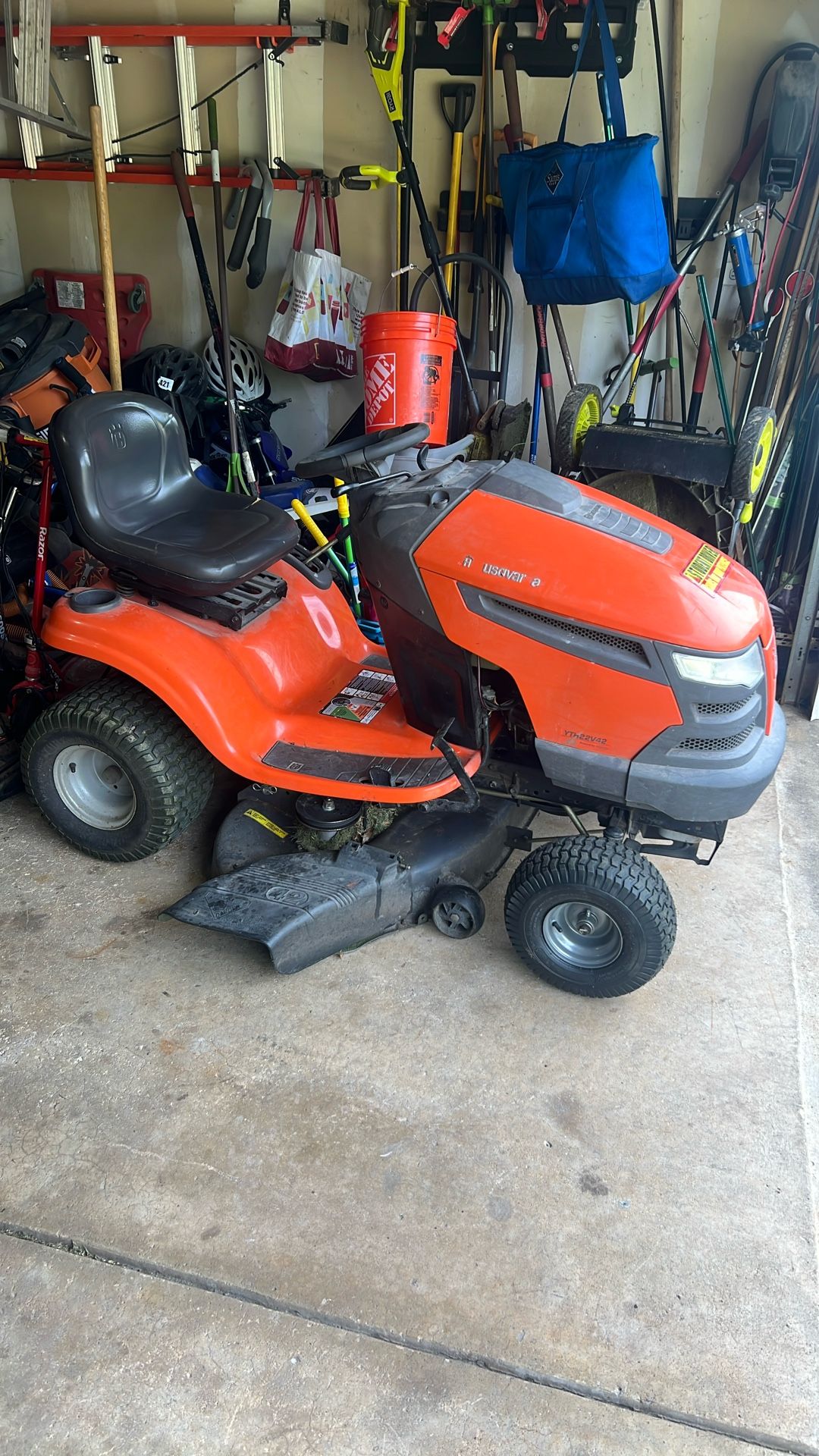 42” Husqvarna Lawn Tractor