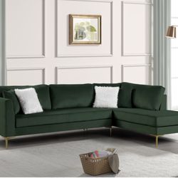 BRAND NEW GRAY ,BLACK OR GREEN SECTIONAL 