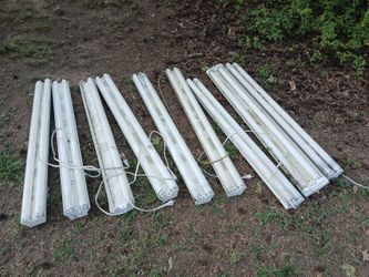 Shop Lights - 9 Total