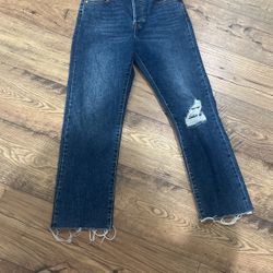 Levi’s Dark Blue W:28  L:28