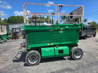 2015 JLG Scissor Lift 40ft