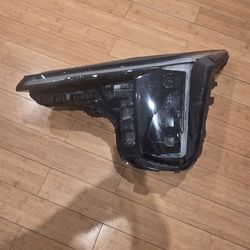 2024 KIA Sorento Left Drivers Side Headlight Led Oem  
