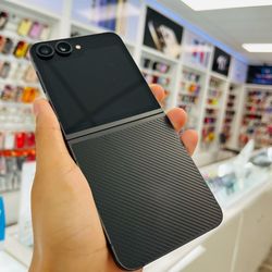 Flip 6 unlocked 512gb