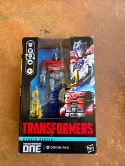 Transformers Studio Series Orion Pax Figure
