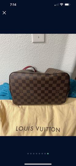 Louis Vuitton Neonoe' MM Monogram Bucketbag w/ Drawstring for Sale in  Oroville, CA - OfferUp