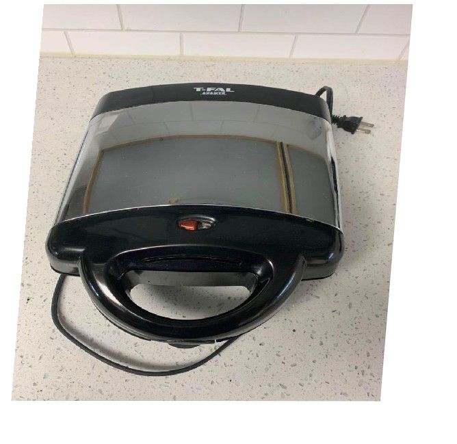 here single Quick Sandwich Toaster Fast Hot Meals Daily