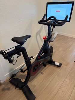 Peloton Bike – Excellent Condition – Rarely Used – $450
