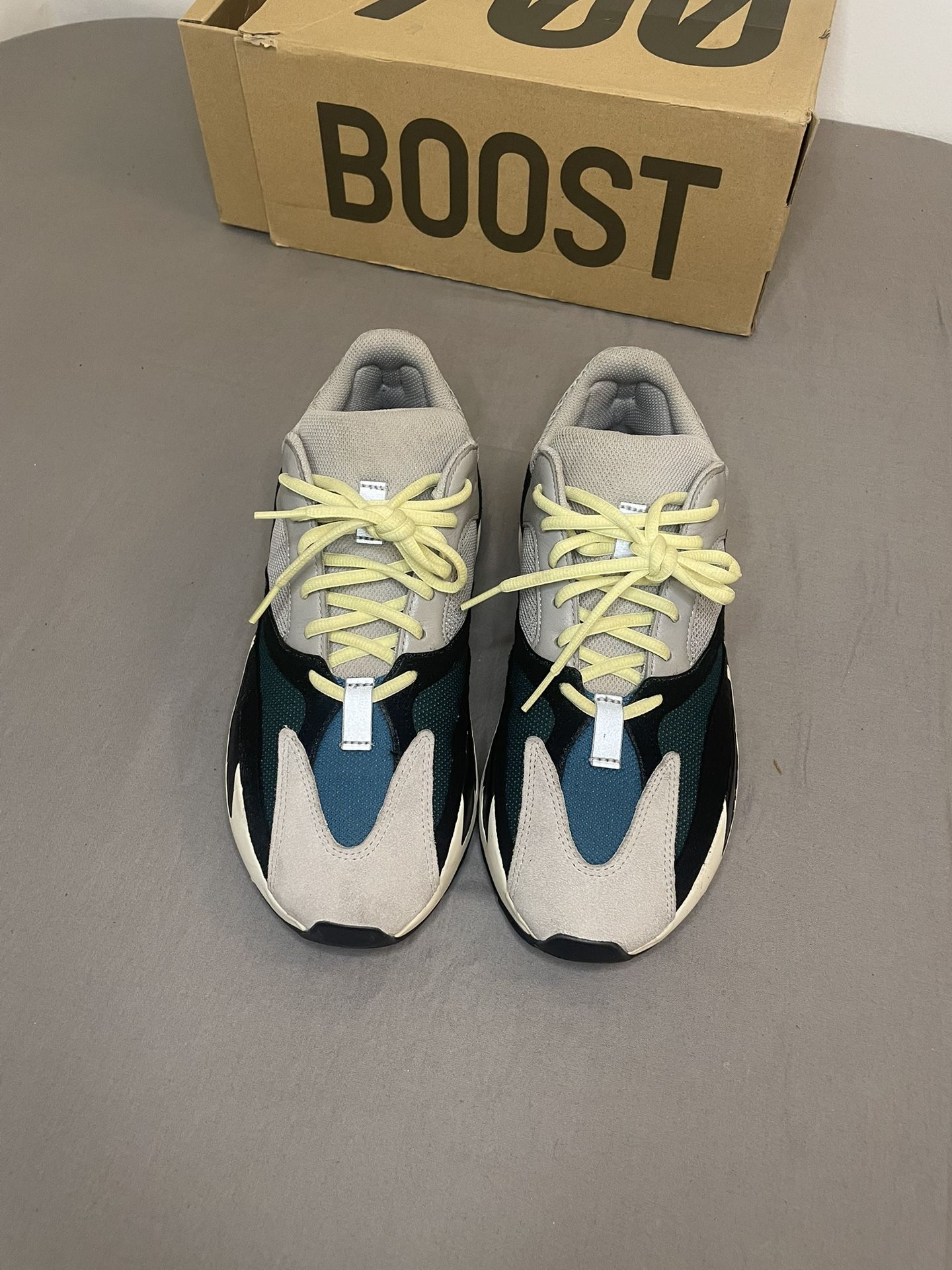 Yeezy 700 Wave Runner