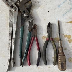 Tools  As A Bundle. Cross Street 83Rd Ave., N. Indian School Road