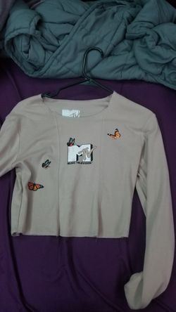 Cleaning out my closet (clothing sale)