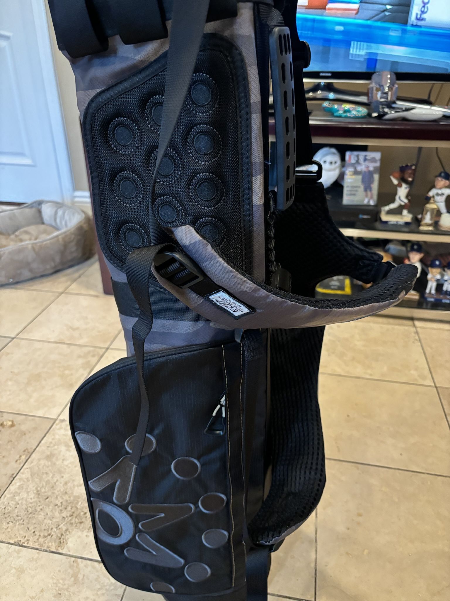 Scotty Cameron Sunday Bag Camo Sports & Outdoors