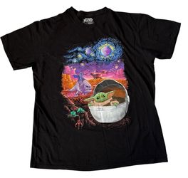Star Wars The Mandalorian “Grogu Starry Night” Graphic Tee – Size Large (Black)