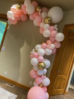 Balloon garland