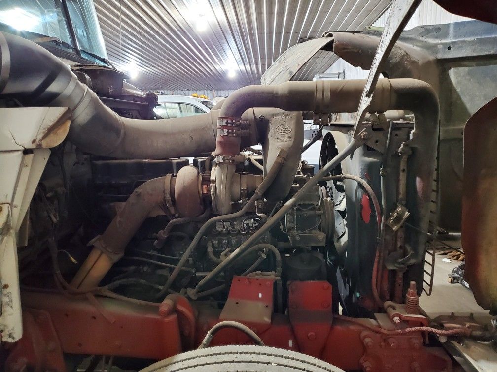1988 R Model Mack