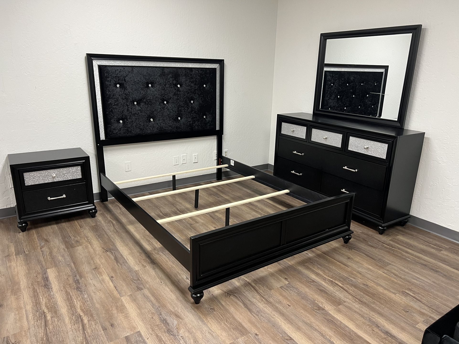 Queen Size Bedroom Set
