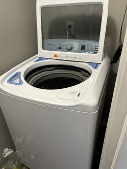 Insignia Washer And Dryer Set 