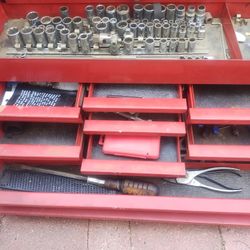 Vintage Snap-on Tool Chest With Key