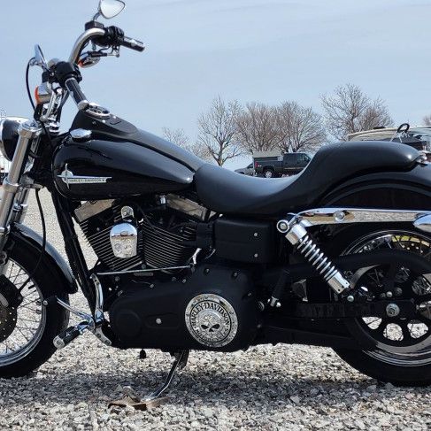 2006 Harley Davidson Streetbob $7,500 O.B.O.