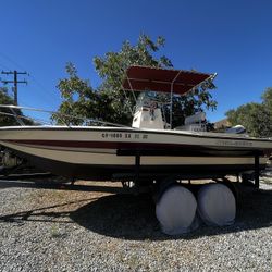 Hydra-Sports 2100 Center Console Fishing Boat