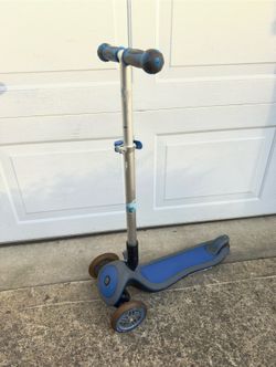 Blue-gray French Globber children's three-wheeled scooter