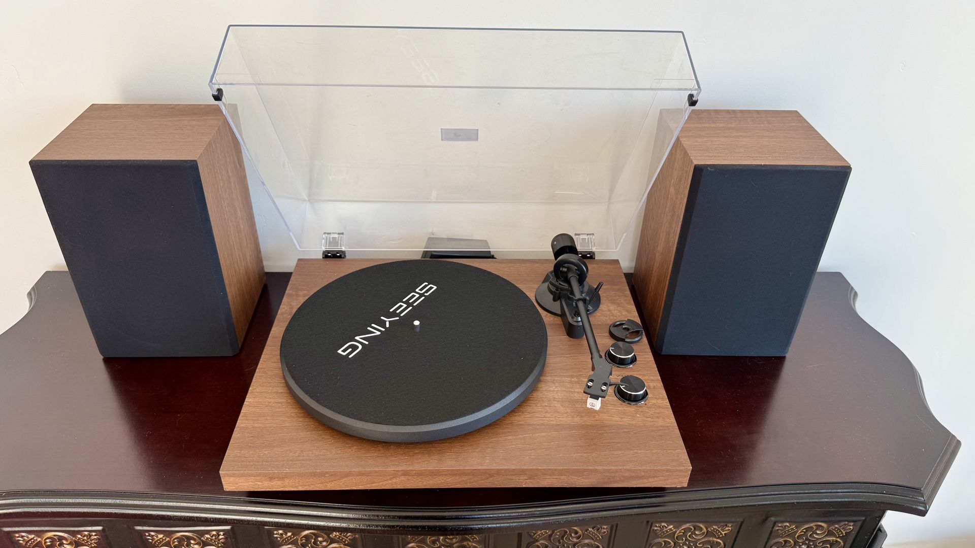 Record Player With Speakers 