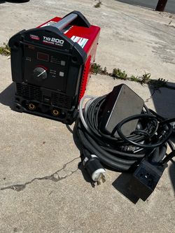 Lincoln Squarewave Tig200 Welding Machine