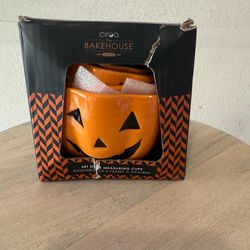 SET OF JACK O LANTERN MEASURING CUPS