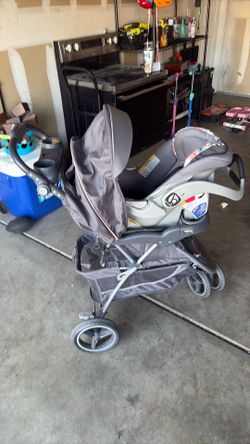Stroller w car seat