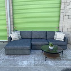 *Free Delivery* Bassett Sectional Couch Sofa