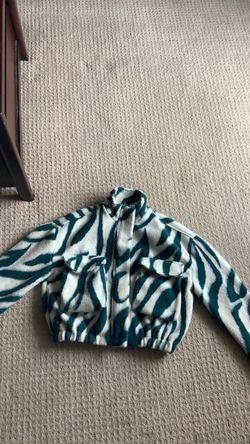 xs white and green fashion nova wool jacket