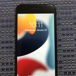 Apple iPhone 7 32GB Unlocked For Any Carrier Like New!