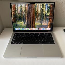 2023 14” MacBook Pro M3 Pro Chip 36GB Ram 512SSD! Like new! We offer financing!!