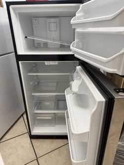 Frigidaire apartments sizes refrigerator