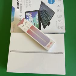 Apple Ipad 9th Generation 64GB WiFi + cellular Sealed New with Keyboard And Pencil 
